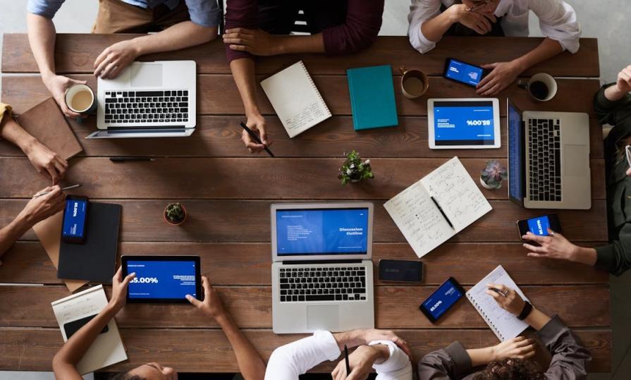 Почему мы работаем много, а зарабатываем мало