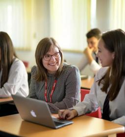 Рейтинг школ Англии по A-level за 2025 год