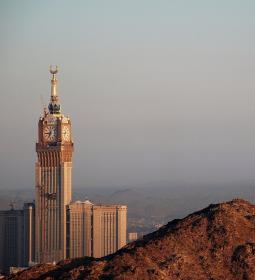 Самый запретный город мира: как в него добраться?