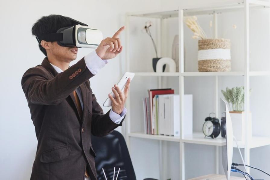 В Японии запустили первую VR-школу