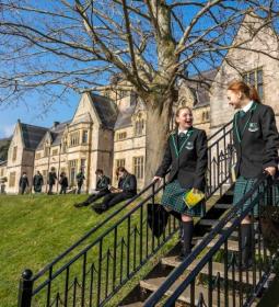 Супер предложение от Myddelton College - обучение в Англии всего за £19.260 в год!