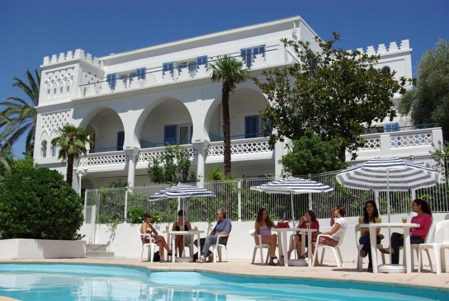 Centre International d'Antibes ПРИГЛАШАЕТ ВАС НА ЛАЗУРНЫЙ БЕРЕГ!