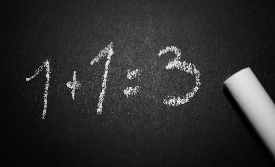 Стоит ли учиться на каникулах? А если стоит, то чему?