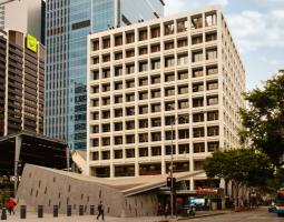 English Path Brisbane, Языковая школа в Брисбене