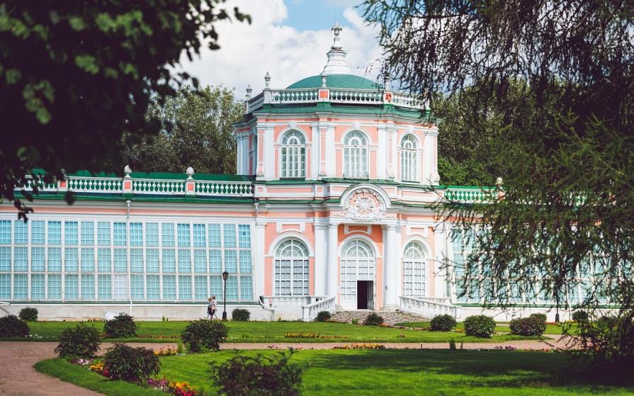 Где провести выходные, если нет дачи? Лучшие усадьбы Подмосковья