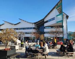Twin Summer Centre — London Docklands, Летний центр Twin в Лондоне