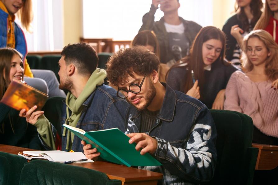 ONCAMPUS Hall предлагает отличные условия для поступления!