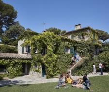 French camp in Juan-les-Pins, Языковой лагерь в Жуан-ле-Пен