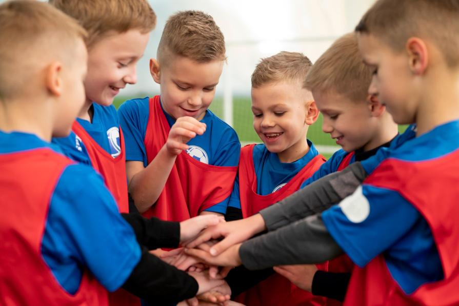 Футбольные школы и лагеря Paris Saint-Germain (Paris Saint-Germain Academy Course)