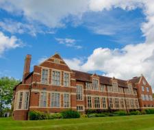 Летняя школа Bromsgrove Summer School