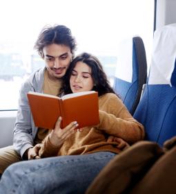 7 лучших книг, которые мы советуем взять с собой в дорогу