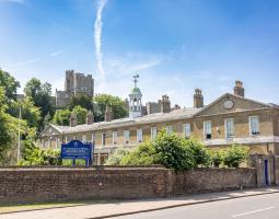 St George's School Windsor Castle, Школа Сент-Джордж Виндор Касл