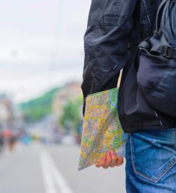 Бомж-экскурсовод: петербургская сказка с грустным концом