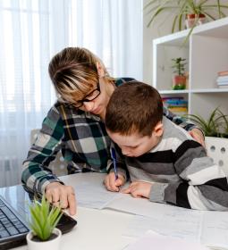 Домашнее обучение входит в моду? В чем секрет, тонкости и преимущества outschooling’а
