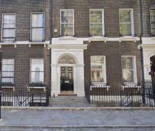 St. Lawrence University London, Университет Сент-Лоуренс