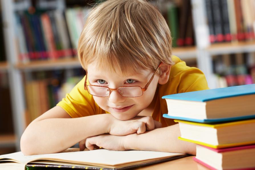 Какие книги почитать летом с младшим школьником?