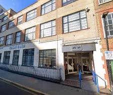 Syracuse University London, Университет Сиракьюз в Лондоне