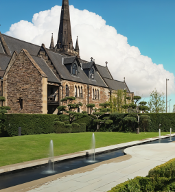 Malvern International теперь сотрудничает с Liverpool Hope University