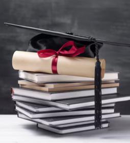 Ученые степени в России и за рубежом: как соотносятся и чем отличаются?