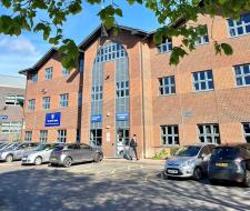 The Downs School, Школа Даунс