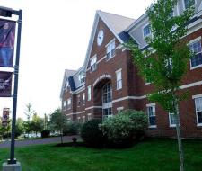 Southern New Hampshire University (Университет Southern New Hampshire University) (SNHU)