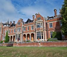 IH London Frensham, Детский языковой центр Лондон-Фрэншем