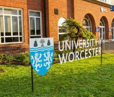 University of Worcester Summer Camp, Летний лагерь Университета Ворчестера