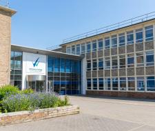 Wiltshire College & University Centre, Колледж Уилтшир