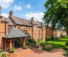 Withington Girls' School, Частная школа Уитингтон для девочек