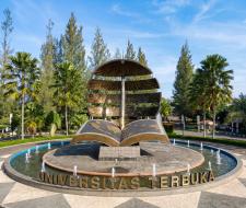 Indonesia Open University, Universitas Terbuka — Открытый университет Индонезии