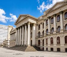 Universidade Federal do Paranа Федеральный университет Параны