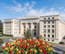 IUG Geneva International University Geneva Университет IUG Geneva
