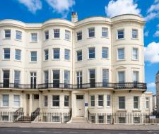 Oxford international Brighton, Языковая школа в Брайтоне